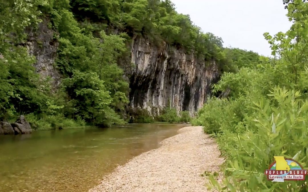 Echo Bluff State Park