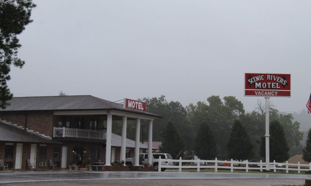 Scenic Rivers Motel
